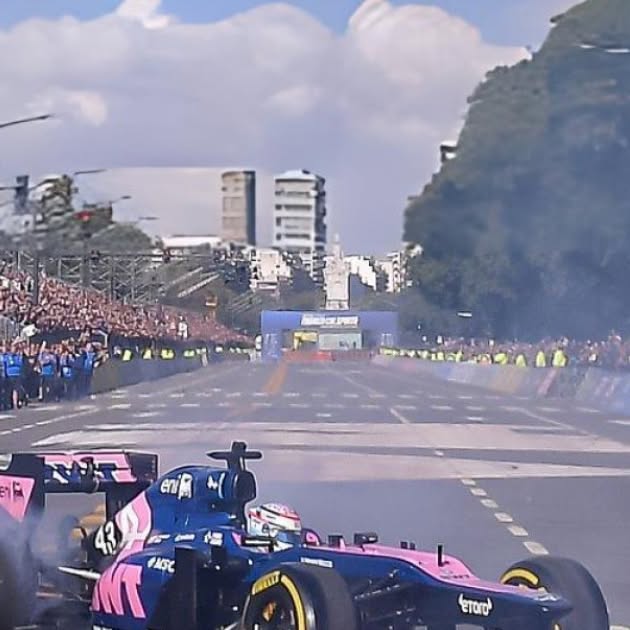 Publicacion de Instagram de Sportmax