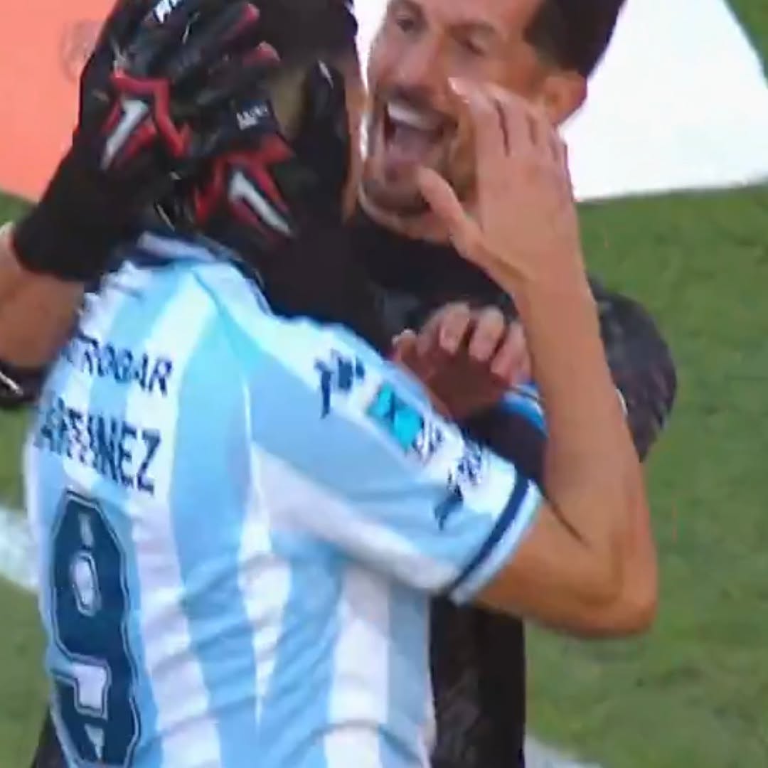 Photo by Sportmax on April 04, 2026. May be an image of soccer and text that says 'SportMax RVGAR AEANEZ 9'.